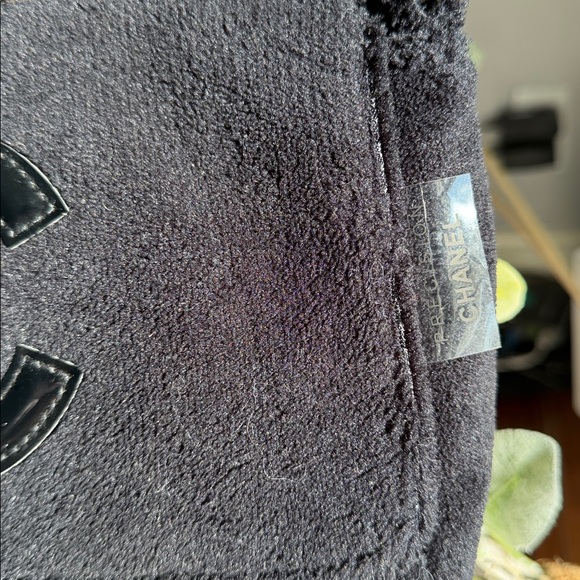 Designer inspired flap bag adjustable shoulder or crossbody Fleece like - Picture 2 of 8